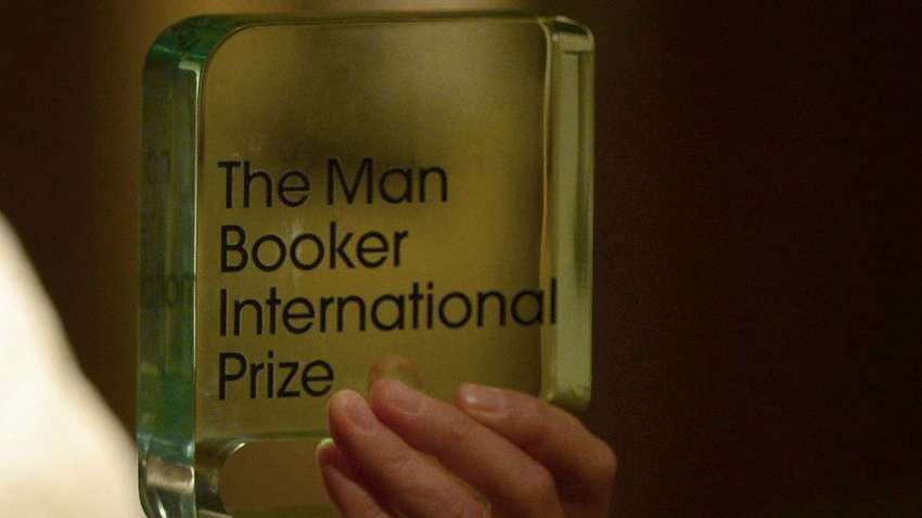 Лауреатами Букеровской премии-2019 стали сразу два писателя 