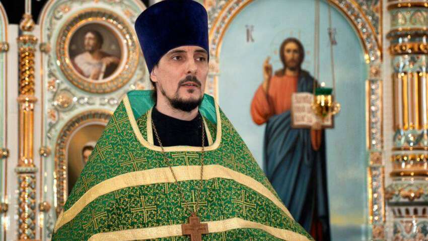 Священник з Рівненщини покинув Україну після загибелі брата та тепер працює на Кремль