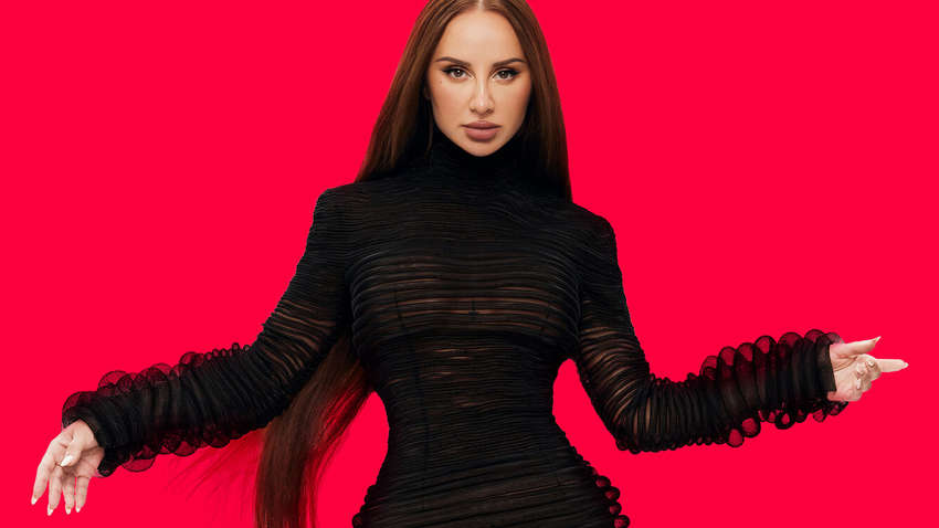 Співачка з України після грандіозного скандалу в РФ залишилася без чоловіка Співачка з України після грандіозного скандалу в РФ залишилася без чоловіка