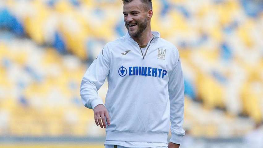 Ярмоленко вийде з перших хвилин у матчі з Литвою, Коноплянка залишився на лавці