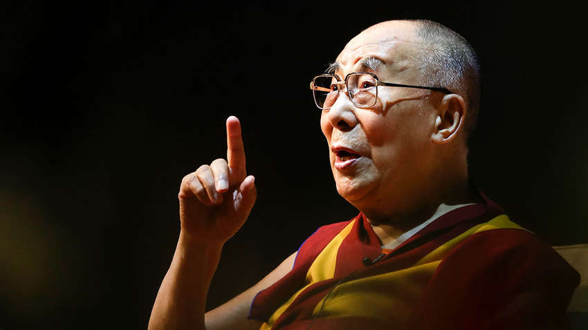 Далай-лама пояснив, чому світом повинні правити жінки