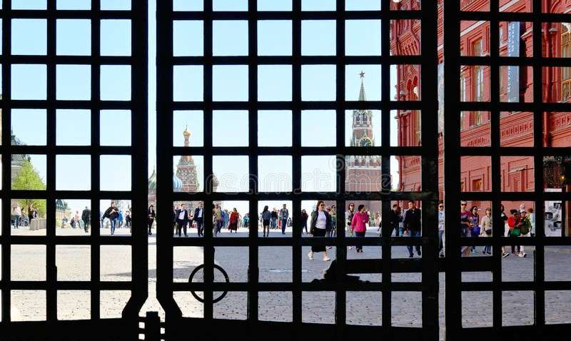 Тревожно: Красную площадь в Москве закроют для посещения до 10 мая