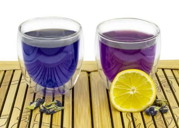 Цей незвичайний "синій" чай знижує рівень холестерину та омолоджує шкіру.