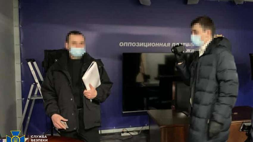 СБУ взялась за "Украинский выбор": чем закончится "охота" на Медведчука