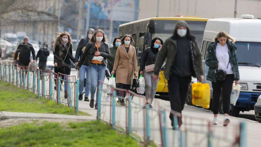 Сценарий "ослабленного" карантина и украинский рынок земли на паузе: каким был вторник