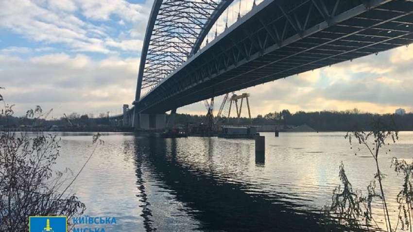 “Золотий міст”: чи покарають винних у розтраті 24 млн грн при будівництві Подільського мосту