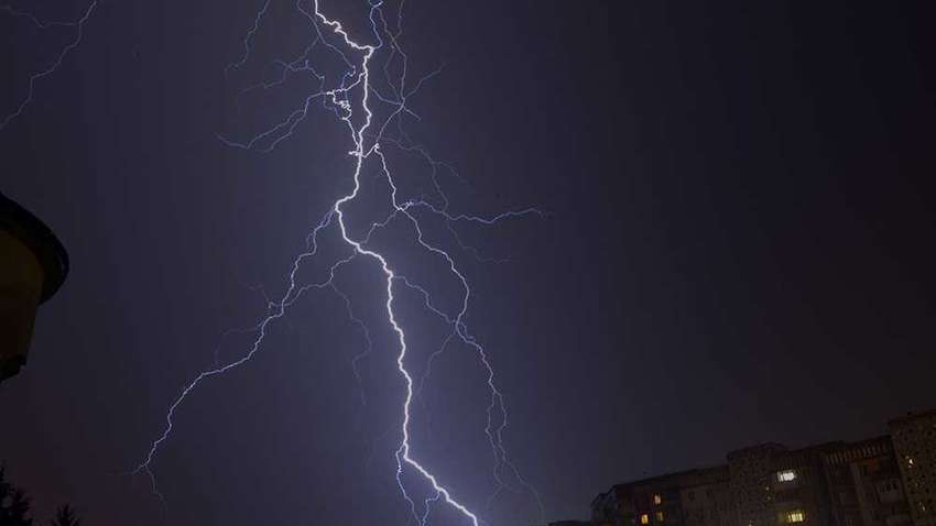 Найдовша за всю історію блискавка потрапила до книги рекордів: яка її довжина