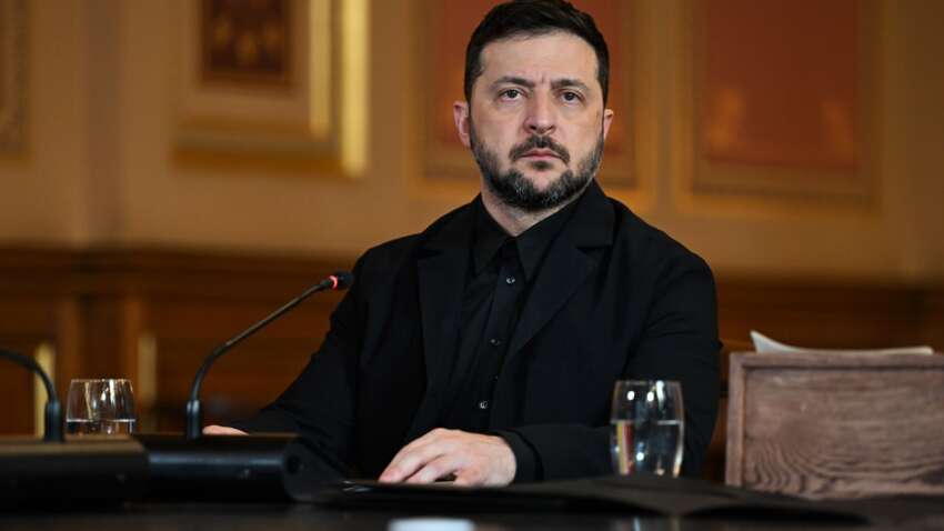 Зеленский озвучил план принуждения РФ к миру: как Украина стремится завершить войну к зиме Зеленский озвучил план принуждения РФ к миру: как Украина стремится завершить войну к зиме
