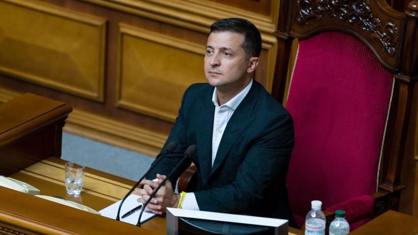 Сегодня Зеленский выступит в Верховной Раде: стало известно, о чем будет говорить президент 