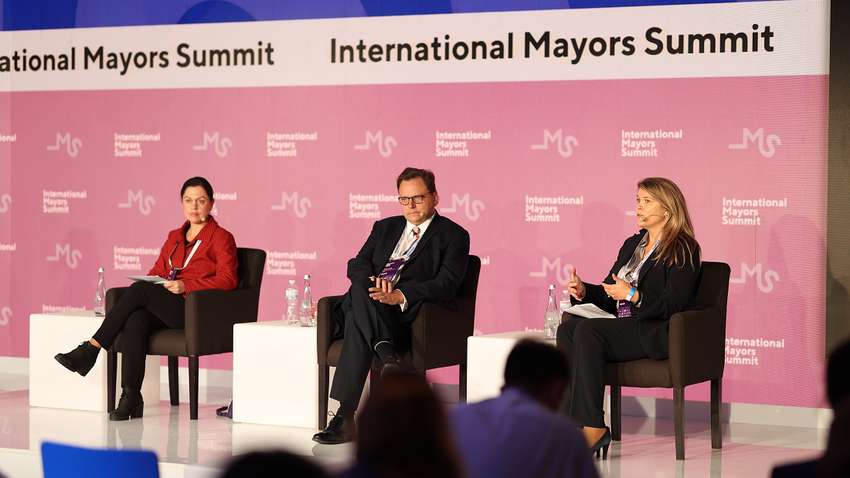 4-й Международный Саммит мэров в Киеве собрал более 50 городских голов