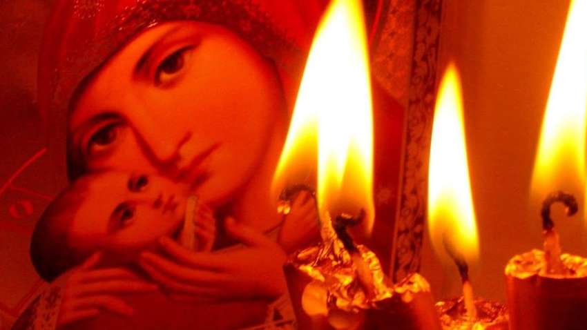 Сильнейшие молитвы за детей: на здоровье, от беды и пули