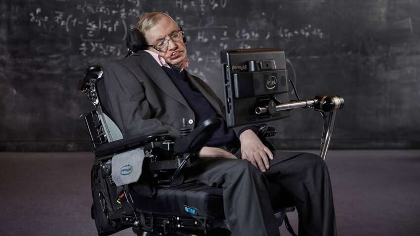 Стивен Хокинг дал жуткий ответ, когда его спросили о будущем искусственного интеллекта Стивен Хокинг дал жуткий ответ, когда его спросили о будущем искусственного интеллекта