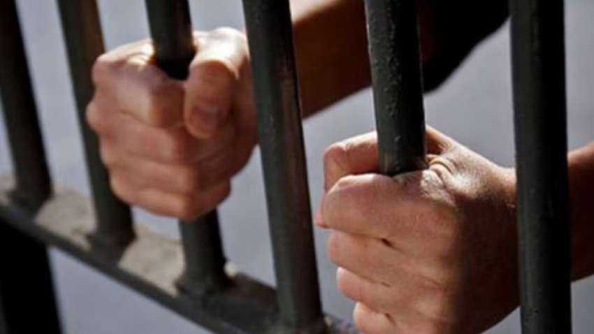 Альтернатива вместо тюрьмы: осужденные чиновники смогут обменять свое наказание Альтернатива вместо тюрьмы: осужденные чиновники смогут обменять свое наказание