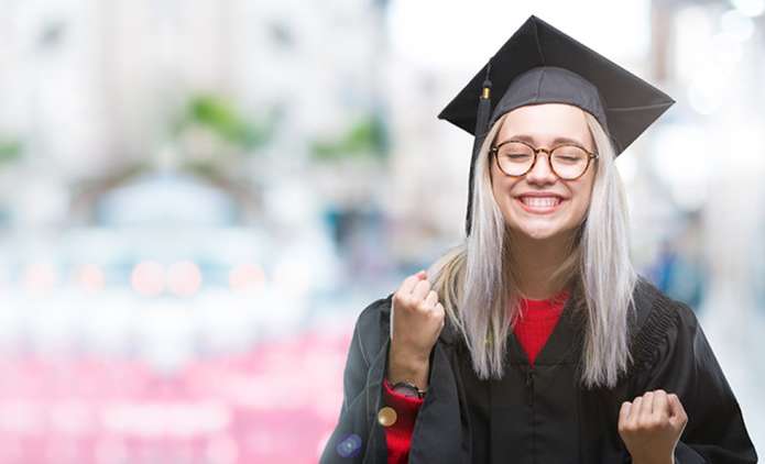 Рейтинг стран по доле людей с высшим образованием во власти: какое место заняла Украина