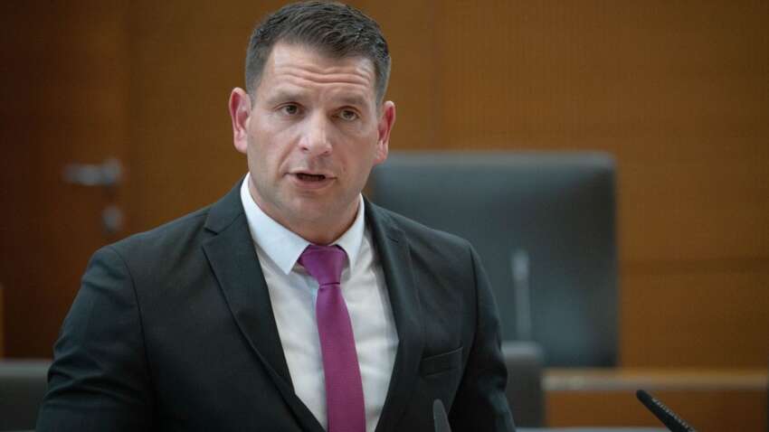 "Это было наше обещание": первая страна ЕС официально готовит референдум о выходе из НАТО "Это было наше обещание": первая страна ЕС официально готовит референдум о выходе из НАТО