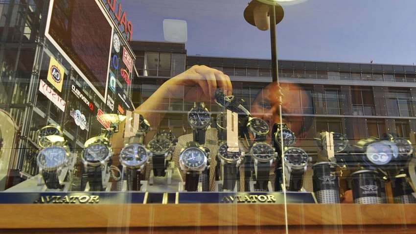 Стабильный рост: Экспорт швейцарских часов в прошлом году вырос до 24,8 миллиарда франков Стабильный рост: Экспорт швейцарских часов в прошлом году вырос до 24,8 миллиарда франков