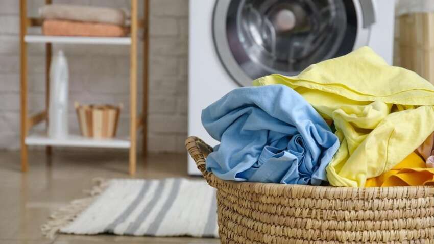 Одяг після прання смердітиме, якщо вчасно не чистити пральну машину