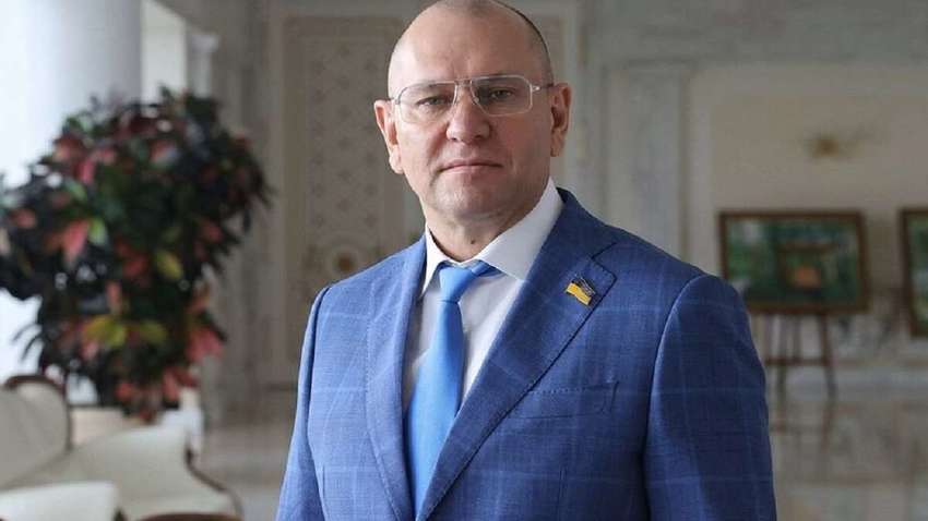 Екс-«слуга» Євген Шевченко заспівав на «Слов'янському базарі» у Білорусі: чим запам'ятався виступ (ВІДЕО) Екс-«слуга» Євген Шевченко заспівав на «Слов'янському базарі» у Білорусі: чим запам'ятався виступ (ВІДЕО)