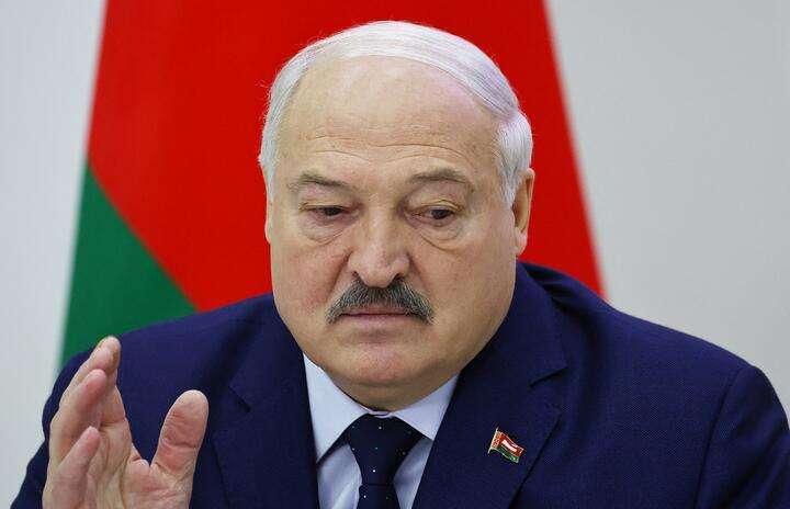 Лукашенко хочет видеть белорусских "миротворцев" в Украине: в Киеве отреагировали Лукашенко хочет видеть белорусских "миротворцев" в Украине: в Киеве отреагировали