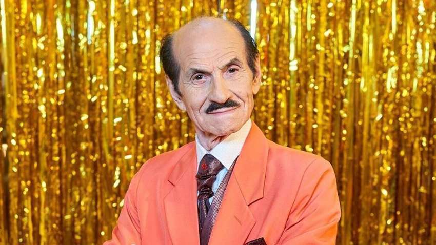 Чапкіс вперше вийшов на вулицю