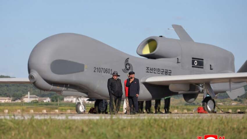 Не показывайте Путину: КНДР представила новые беспилотники размером с пассажирский самолет Не показывайте Путину: КНДР представила новые беспилотники размером с пассажирский самолет
