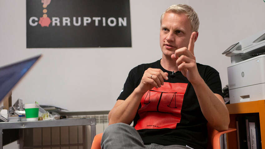 ГБР вручило подозрение комбату ТрО, который помог антикоррупционеру Шабунину избегать реальной службы в армии – СМИ ГБР вручило подозрение комбату ТрО, который помог антикоррупционеру Шабунину избегать реальной службы в армии – СМИ