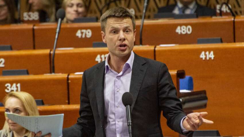 «Надо бомбить Москву»: в РФ готовят уже второй приговор украинскому нардепу Гончаренко    