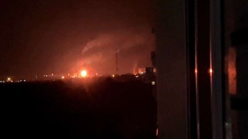 У Саратові вночі пролунали вибухи – горить нафтопереробний завод