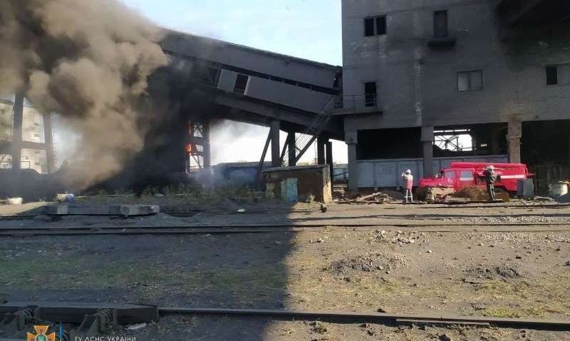 На Авдеевском коксохимическом заводе произошел пожар На Авдеевском коксохимическом заводе произошел пожар