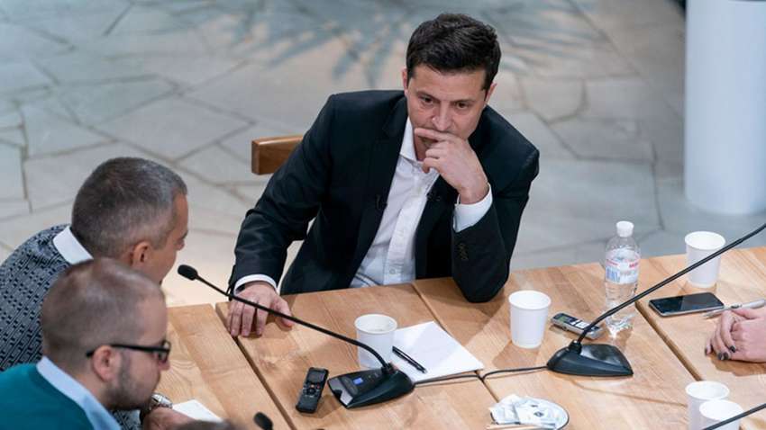 Лідери фракцій "Батьківщина" і "ЄС" викликають Зеленського в Раду