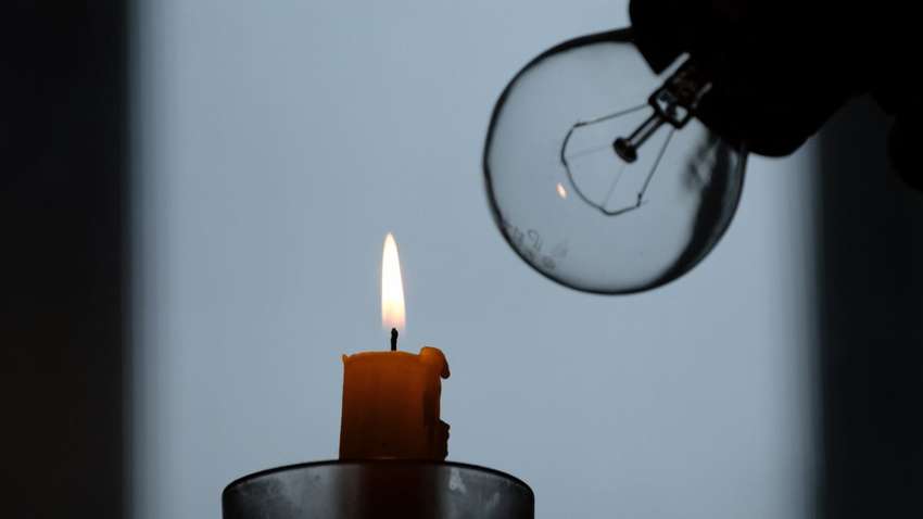 "Укренерго" скасувало графік "послаблень" відключення світла в Україні: що сталося "Укренерго" скасувало графік "послаблень" відключення світла в Україні: що сталося