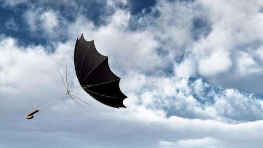 Шквалы и мощные ливни: украинцев предупредили об опасности