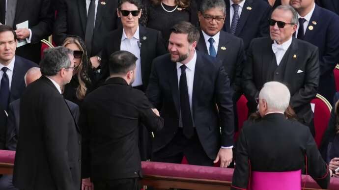 Впервые после ссоры в Белом доме: что известно о встрече Зеленского и Вэнса Впервые после ссоры в Белом доме: что известно о встрече Зеленского и Вэнса