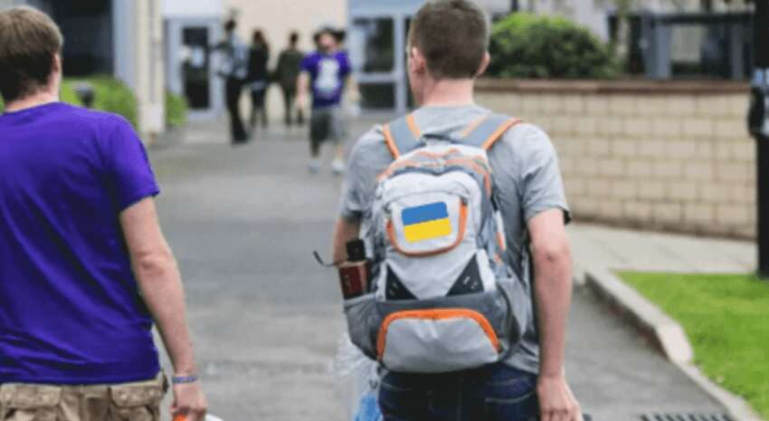 Чи справді випускники шкіл масово залишають Україну: що кажуть у Міносвіти