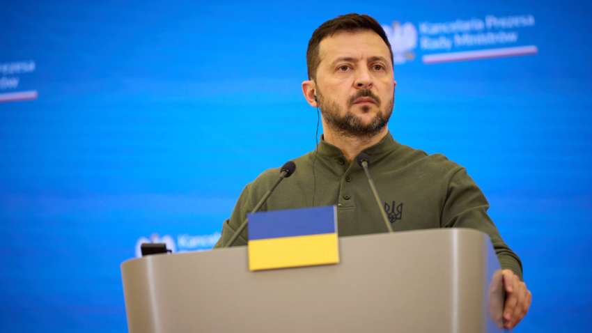 Зеленский назвал способ завершить войну с Россией Зеленский назвал способ завершить войну с Россией