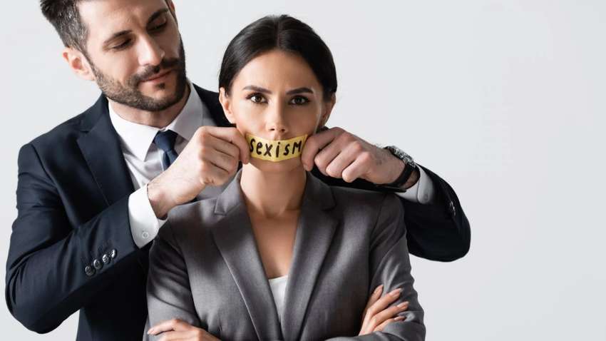 Сексистский скандал: нужно ли женщинам ограничить доступ к обучению