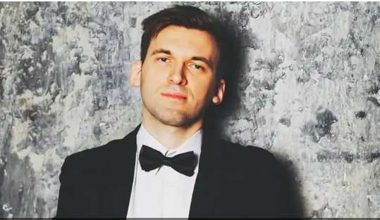 Пианист из России, служивший в армии РФ во время войны, принимает участие в украинском конкурсе: К чему здесь Ткаченко и Кличко