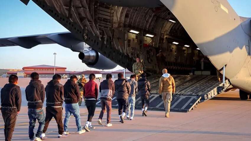 Россияне жалуются: Соединенные Штаты третий раз за год выслали граждан РФ, некоторые уже получили повестку в военкомат. Россияне жалуются: Соединенные Штаты третий раз за год выслали граждан РФ, некоторые уже получили повестку в военкомат.