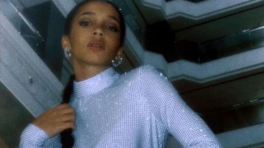 В платье со смелым разрезом: участница "Холостяка-11" показала новый образ