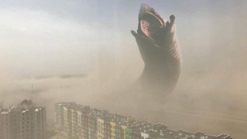 Концерт Винника, маты Тунберг и знак свыше: смог в Киеве высмеяли в соцсетях (фото)