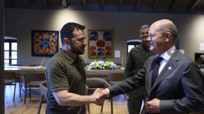 Шольц пояснив, чому гарантії безпеки для України мають відрізнятись від членства в НАТО Шольц пояснив, чому гарантії безпеки для України мають відрізнятись від членства в НАТО