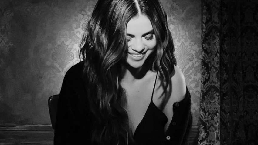 Селена Гомес представила новий душевний кліп про кохання, знятий на iPhone