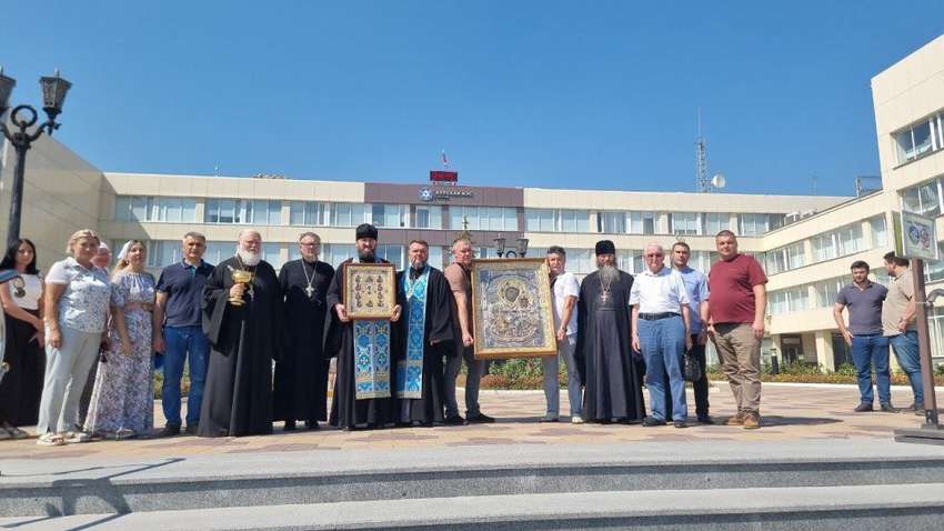 Наступление ВСУ в России: РПЦ провела молебен на Курской АЭС