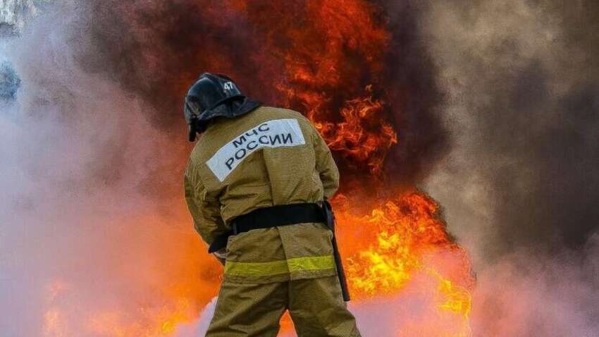 Москва знову вибухнула: автомобіль підірвали на вулиці, пов'язаній із загибеллю генерала РФ