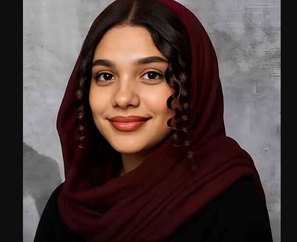 В Ірані посеред вулиці батько жорстко вбив 18-річну доньку: приголомшлива причина В Ірані посеред вулиці батько жорстко вбив 18-річну доньку: приголомшлива причина