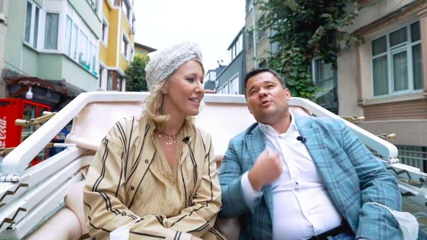 «Хоть не Наутилус»: в интервью Собчак с Богданом заметили забавный фотоляп «Хоть не Наутилус»: в интервью Собчак с Богданом заметили забавный фотоляп