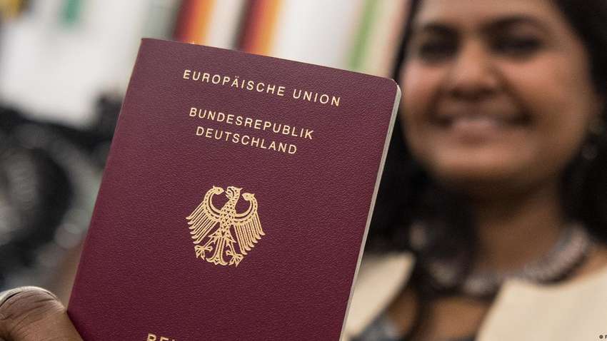 Скільки українців отримали громадянство в Німеччині в 2023 році Скільки українців отримали громадянство в Німеччині в 2023 році