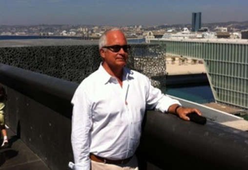 Побажав смерті Ґреті Тунберґ: у Парижі звільнили президента мистецької асоціації