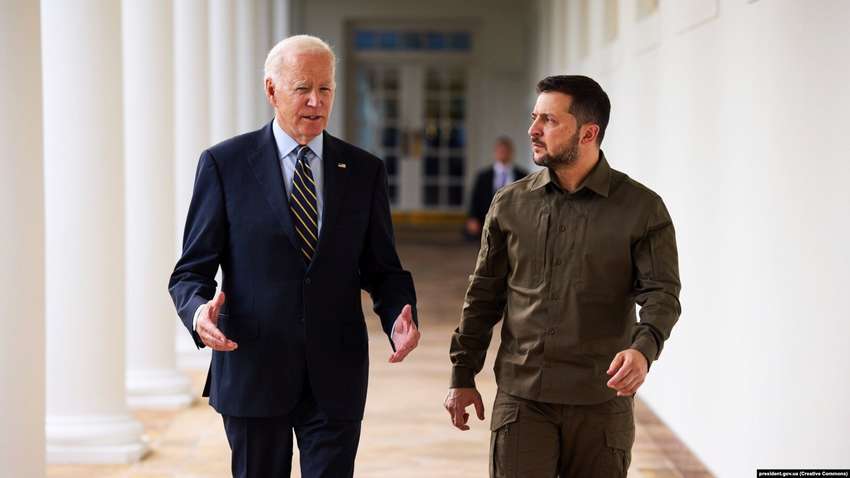 Зеленскому выставят в Давосе требования касательно войны: Bloomberg узнал, что попросят США