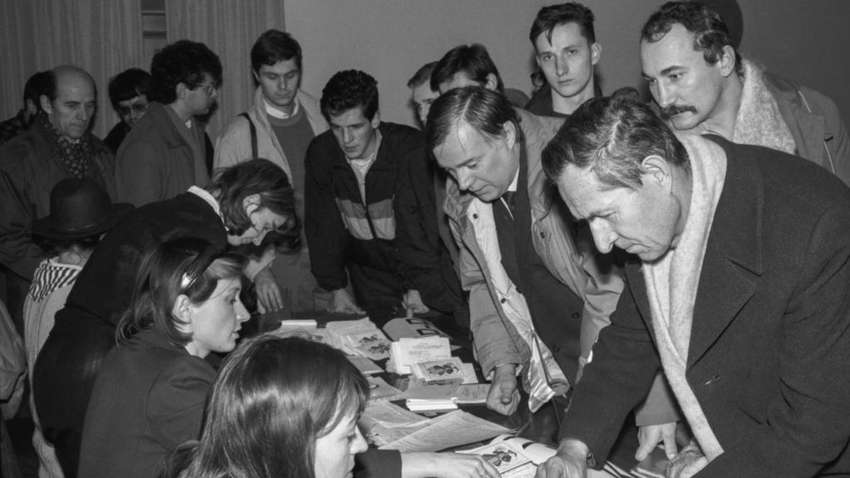 Діти, Шевченко і Кравчук: добірка архівних фото з дня референдуму про незалежність України